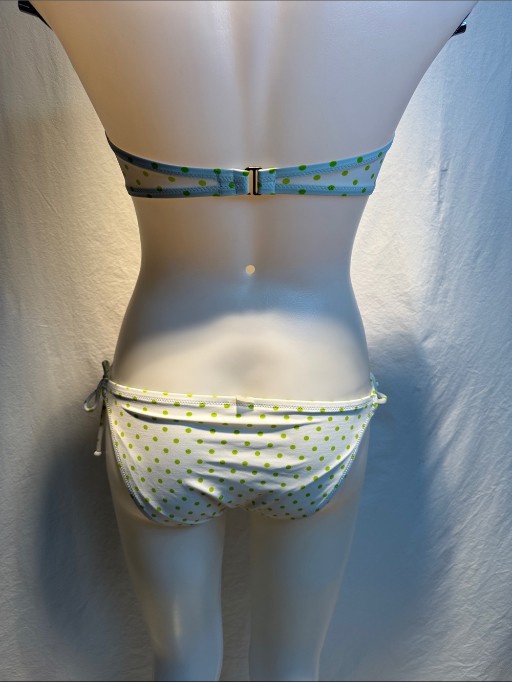 Victoria's Secret White Bandeau Bikini with Lime Polka Dots - Picture 5 of 13